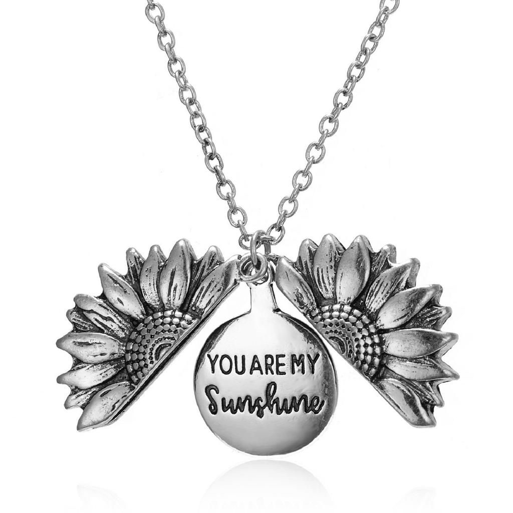 Sunflowers Can Open Personalized Double-layer Engraved Necklace With Alloy Collarbone Chain Decoration