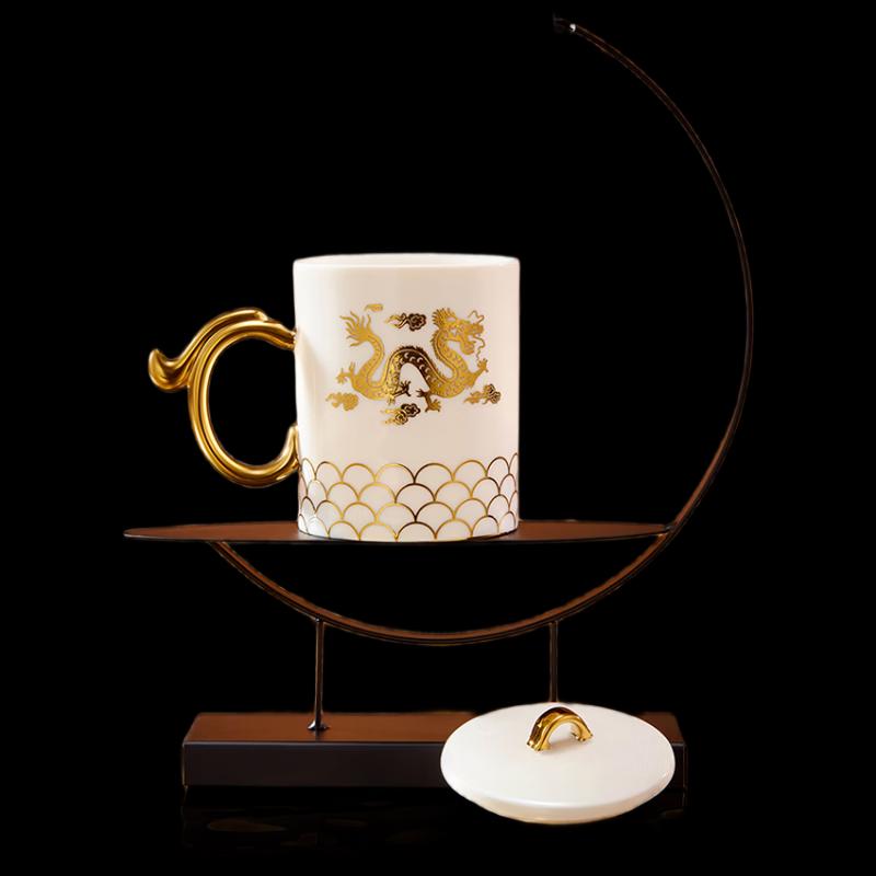 Золотая керамическая кружка «Летающий дракон»