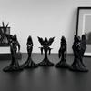 Statua Figurine Fatta a Mano in Resina del Mietitore Gotico Halloween Scrivania Scaffale Mensola Ufficio Casa Arredamento Casa Macabro Scuro Regalo