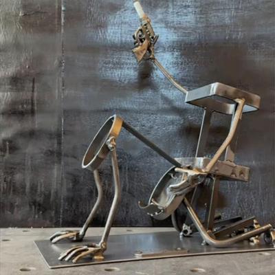 Suporte de Vinho Retrô de Metal Vermelho Suporte para Exposição de Garrafas de Vinho Cerveja Whisky Rack de Vinho de Metal Caveira Engraçado Metal Caveira Esqueleto Decoração de Bar