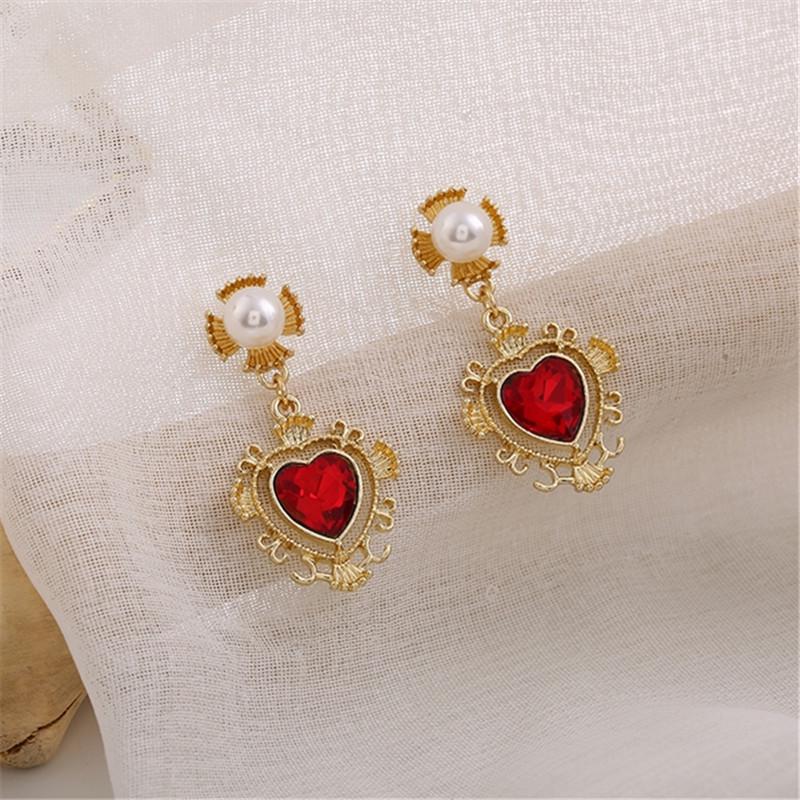 

S925 Silver Retro Sparkly Heart Ruby Stud Earrings for Women