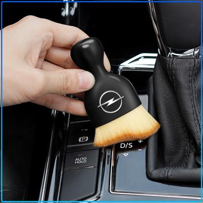 Îngrijire auto – Bureți, cârpe şi perii