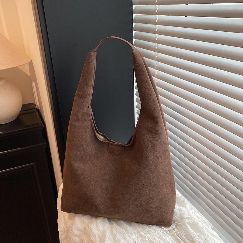 Retro matte big bag women's new autumn and winter shoulder bag design texture large capacity commuter tote bag