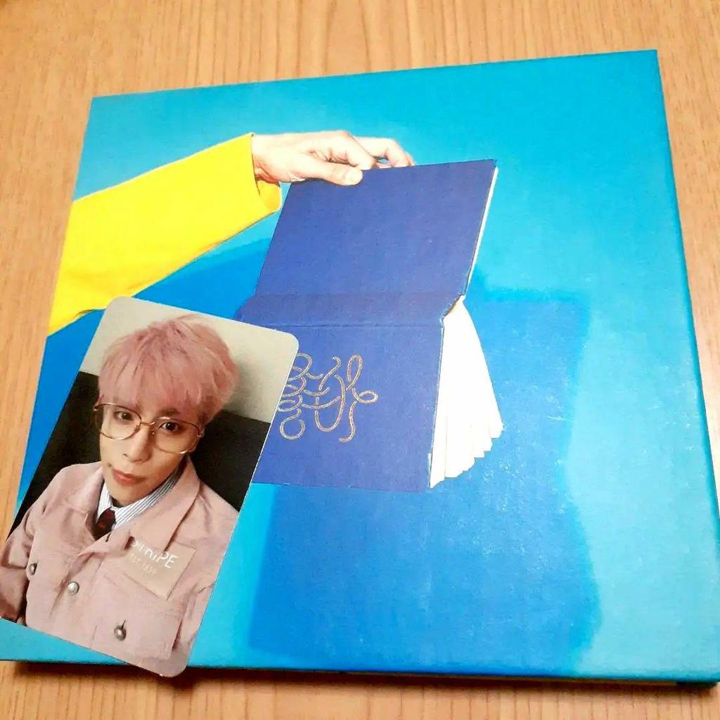 [USED] SHINee JONGHYUN She is Choa trading card included