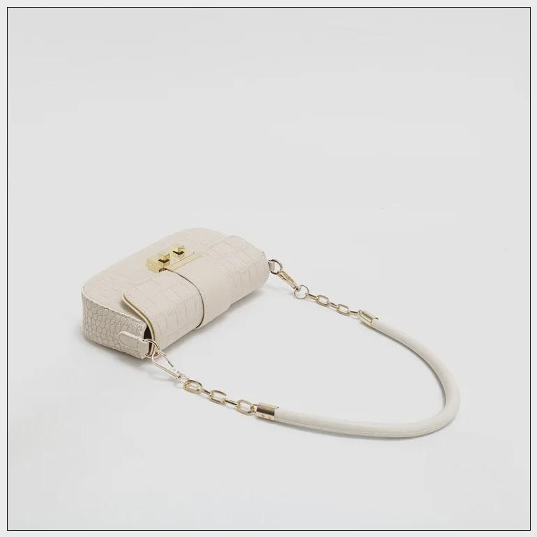 2025 Women's Spring/Summer Shoulder Messenger Bag: Original, Simple, Versatile, Small Square Bag