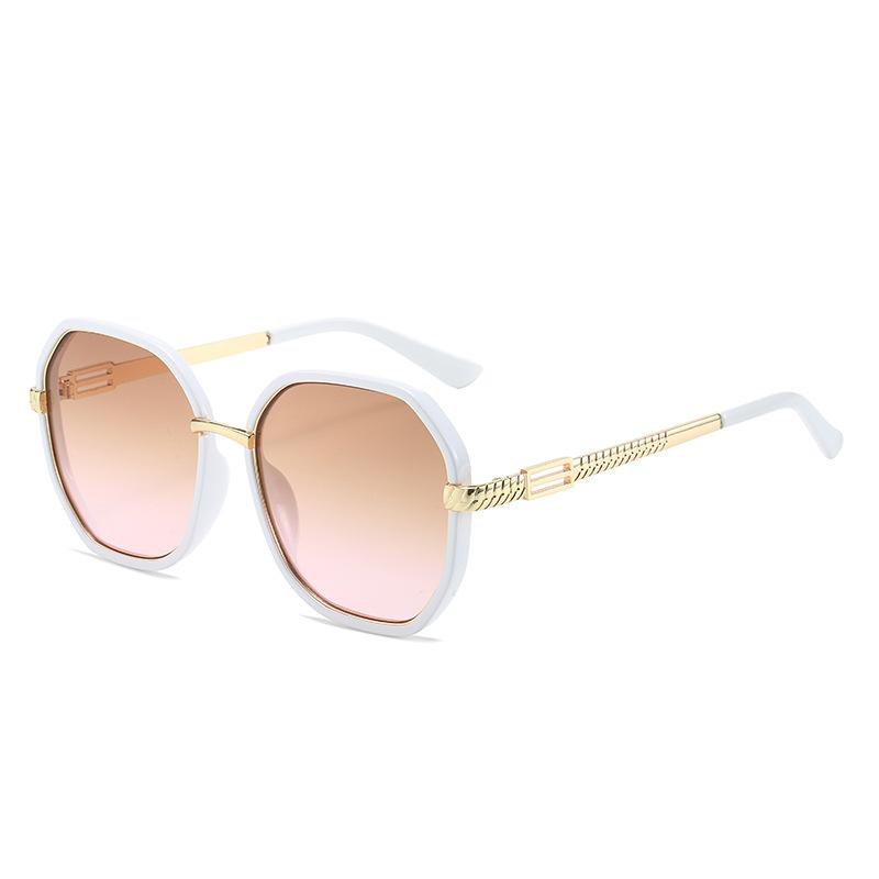 New ins street photography outdoor fashion trend styling sunglasses, versatile UV-proof sunglasses