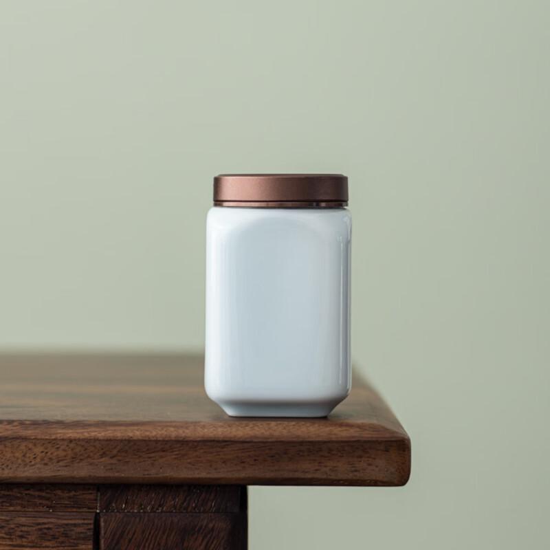 

Ceramic Mini Tea Storage Jar