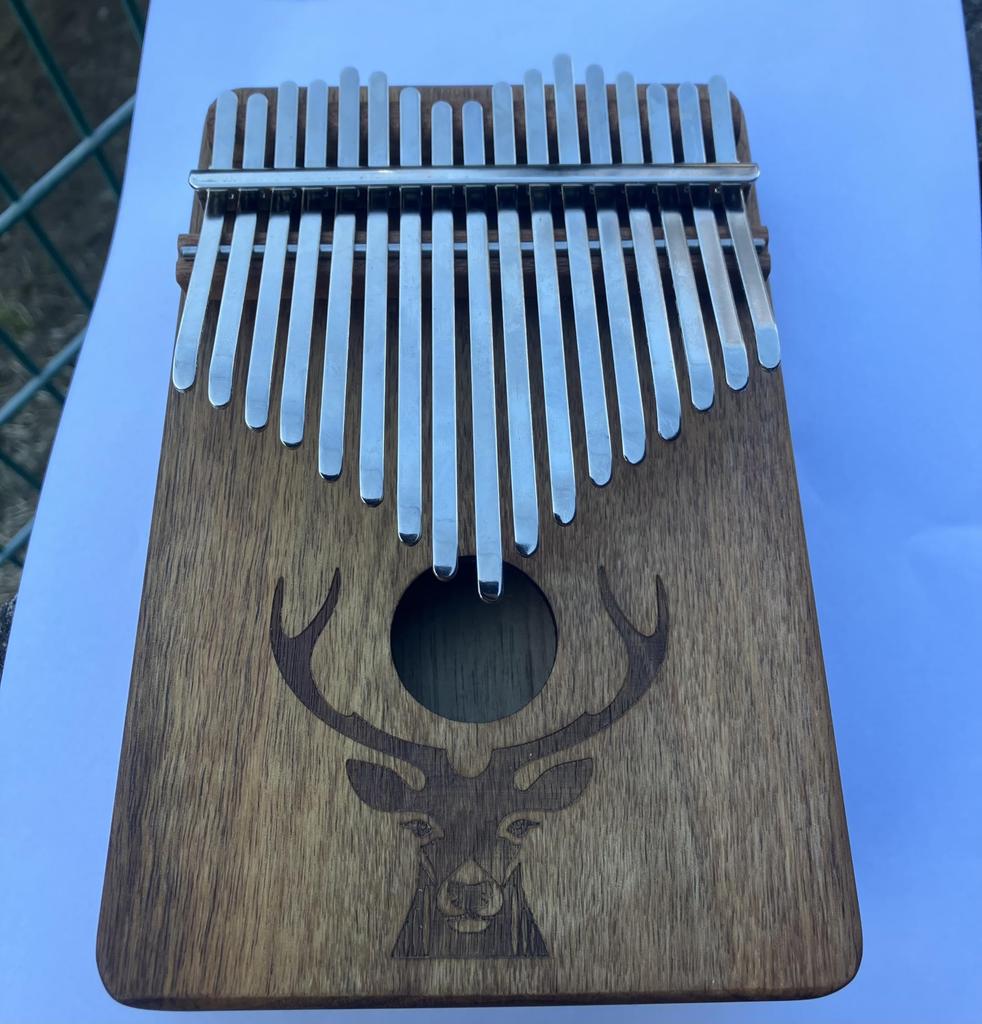 MIYINGE Low-pitched Kalimba, 1 Octave, Advanced Level, Ensemble Use, 17 Notes, with Hard Case (Deer-shaped Box)