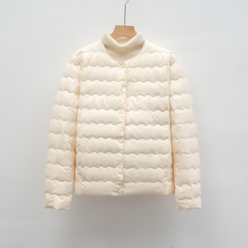 Daunenfutter neuer nationaler Standard 90 Daunen vielseitiger Rundhalsausschnitt schlichtes Wellenmuster Herbst- und Winterjacke Daunenjacke Damen
