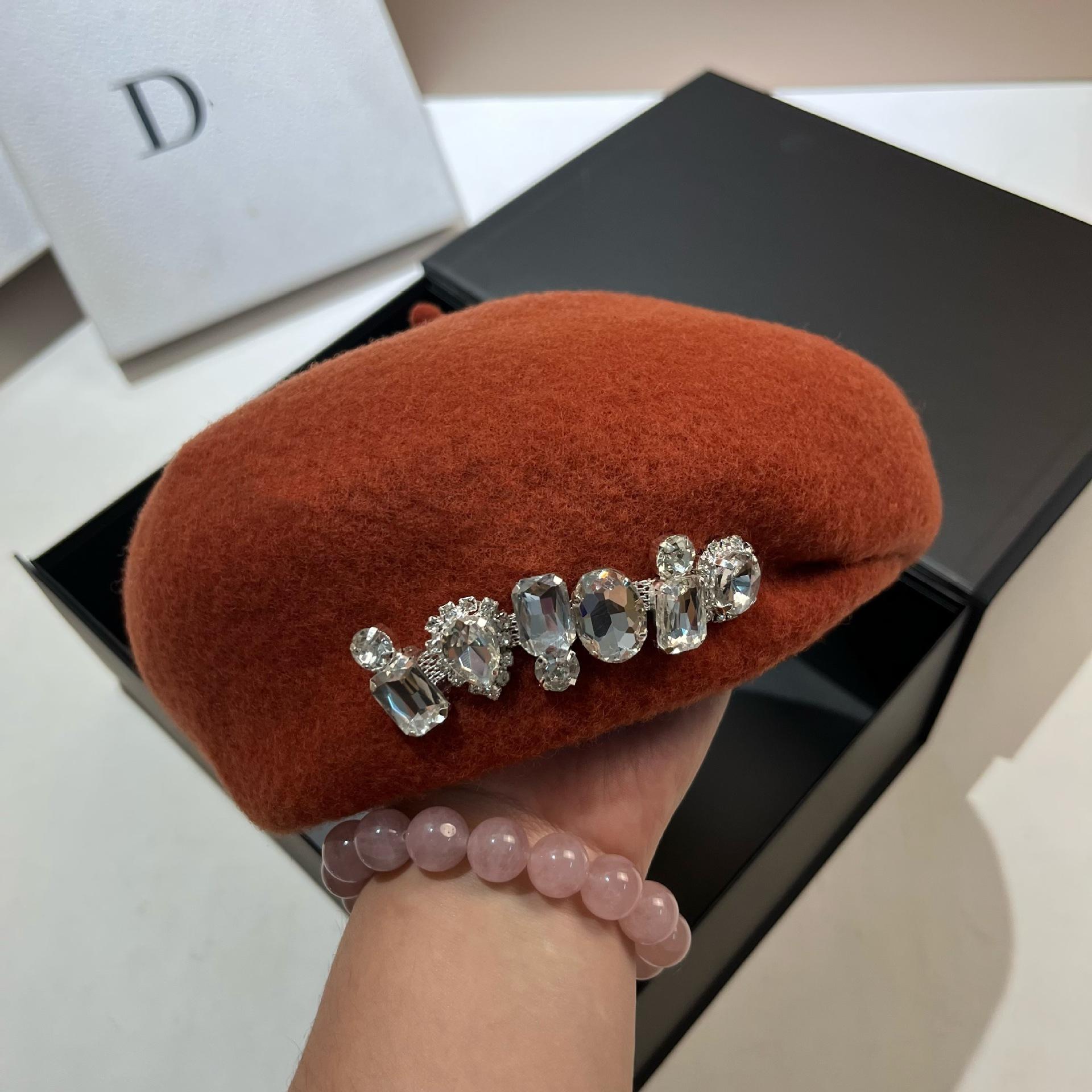 

Japanese Irregular Wool Beret Light Luxury Rhinestone Three-Dimensional Bud Hat Temperament Painter Hat adjustable