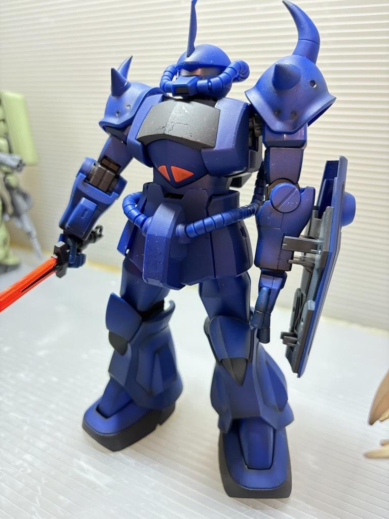 [USED] Gunpla MG Mobile Suit Gundam MS-07B Gouf Ver.1.0 Fully Painted Finished Product