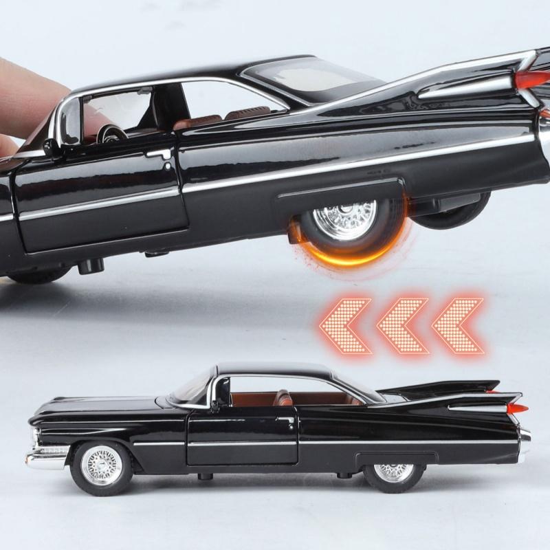 1/32 Cadillac Eldorado Biarritz Alloy Model Car Toy Diecasts Metal Casting Sound and Light Car Toys for Children Vehicle