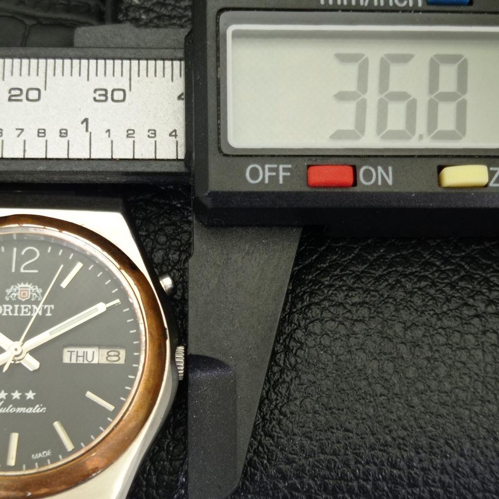USED ORIENT JAPAN MENS AUTOMATIC DAY&DATE BLACK COLOR DIAL WATCH A432326-2 R111-a432326