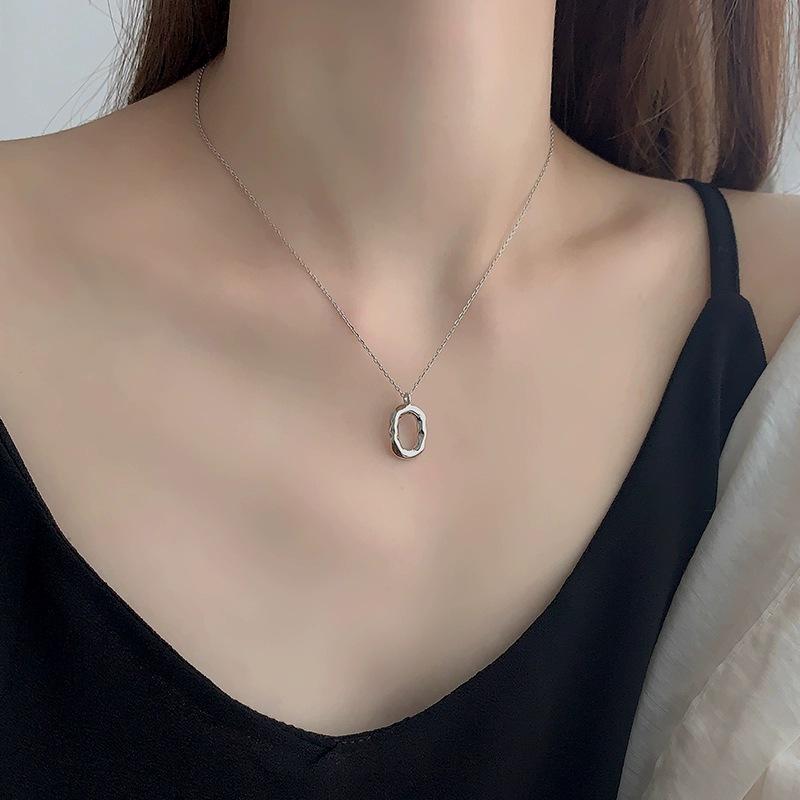 Minimalist Korean Retro Oval Donut Geometric Necklace for Women Electroplated Thai Silver xl0847-1