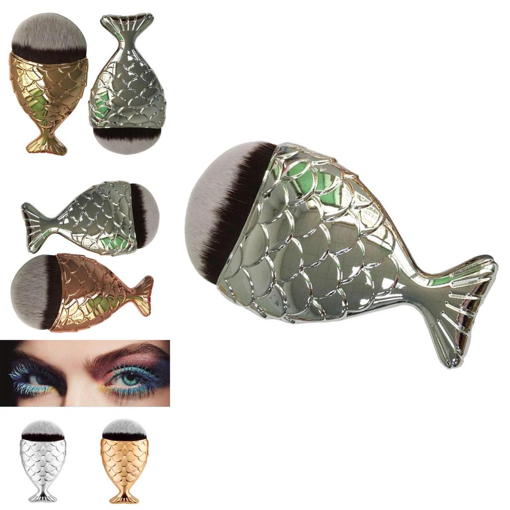 Mermaid Fish Scale Makeup Brush With Fish Tail Foundation Brush Powder Silver