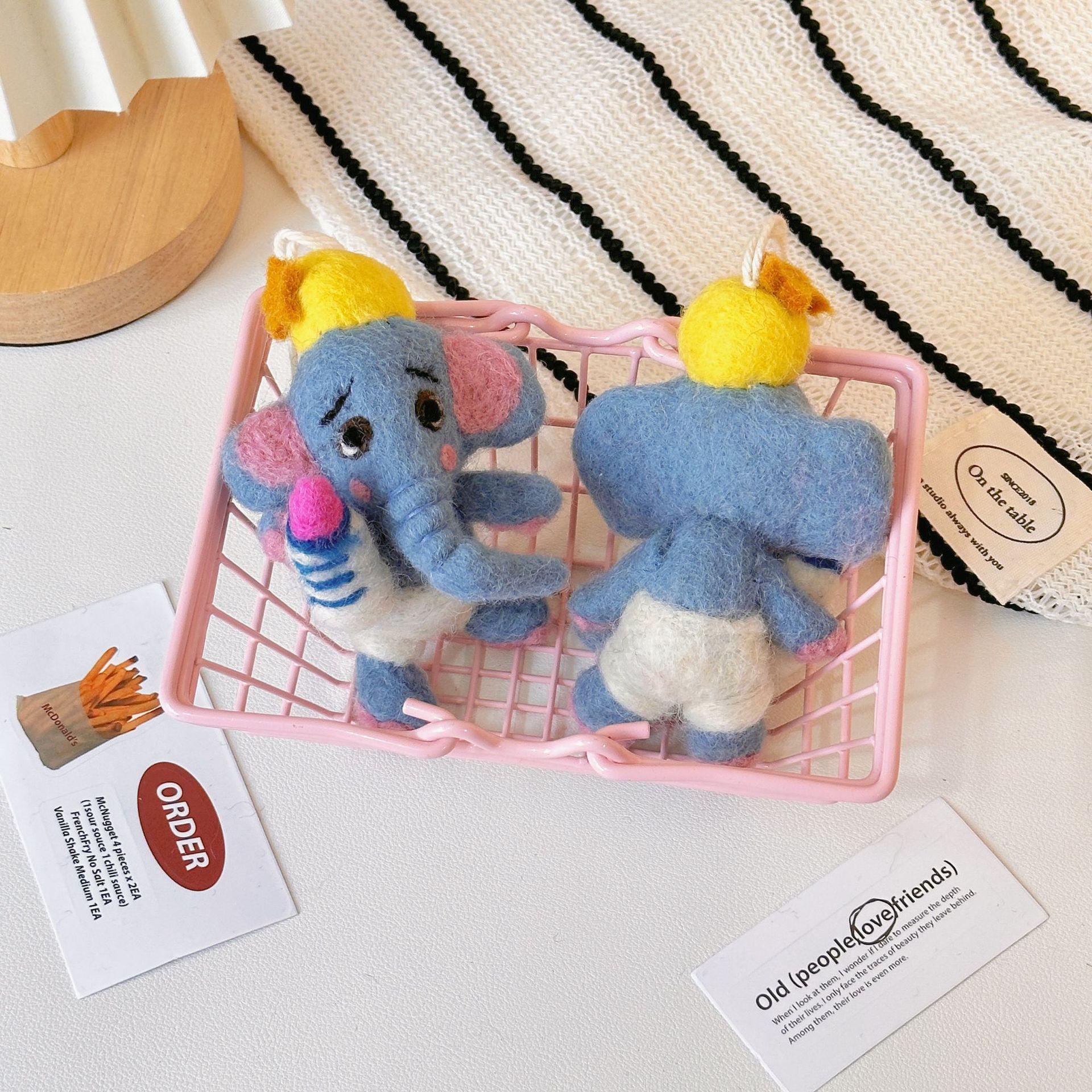 Ручная работа, брелок-подвеска из шерстяного войлока в виде слона для рюкзаков