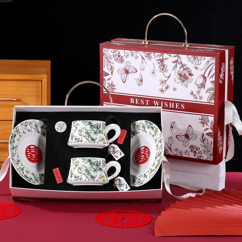 Light Luxury Ceramic Couple Coffee Cup Gift Set 2 Cups, 2 Saucers