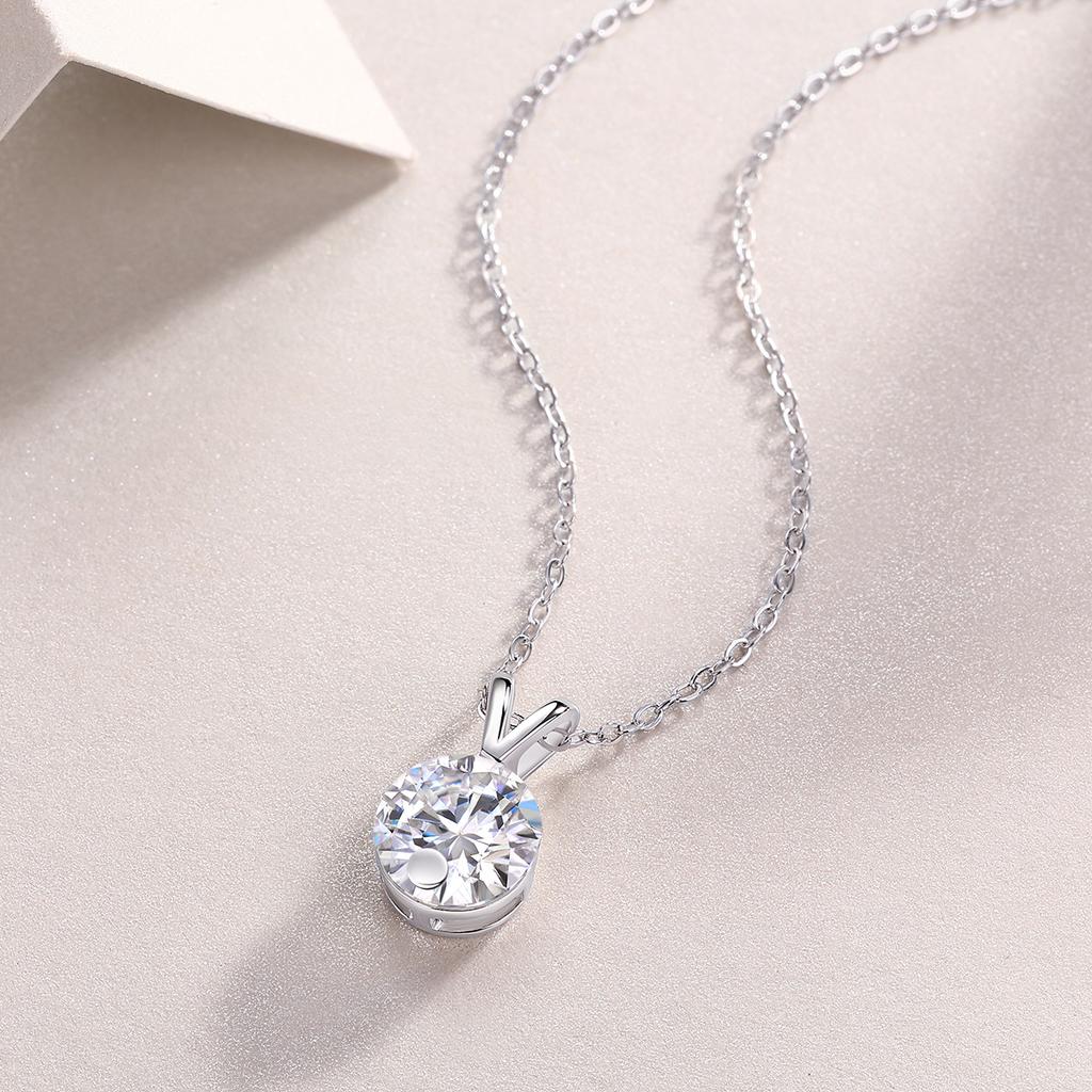 JIUZUAN Moissanite Necklace 18K Gold Plated 925 Silver Solitaire Pendant Minimalist Style Elegant Gift Comes with GRA Certificat
