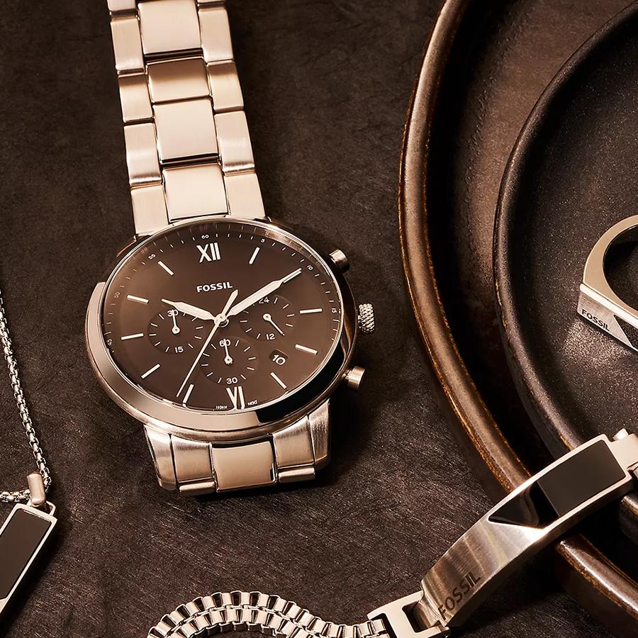 Fossil Men's Quartz Stainless Steel Three-Hand Watch Stainless Steel Case/Scratch-resistant Glass FS5384