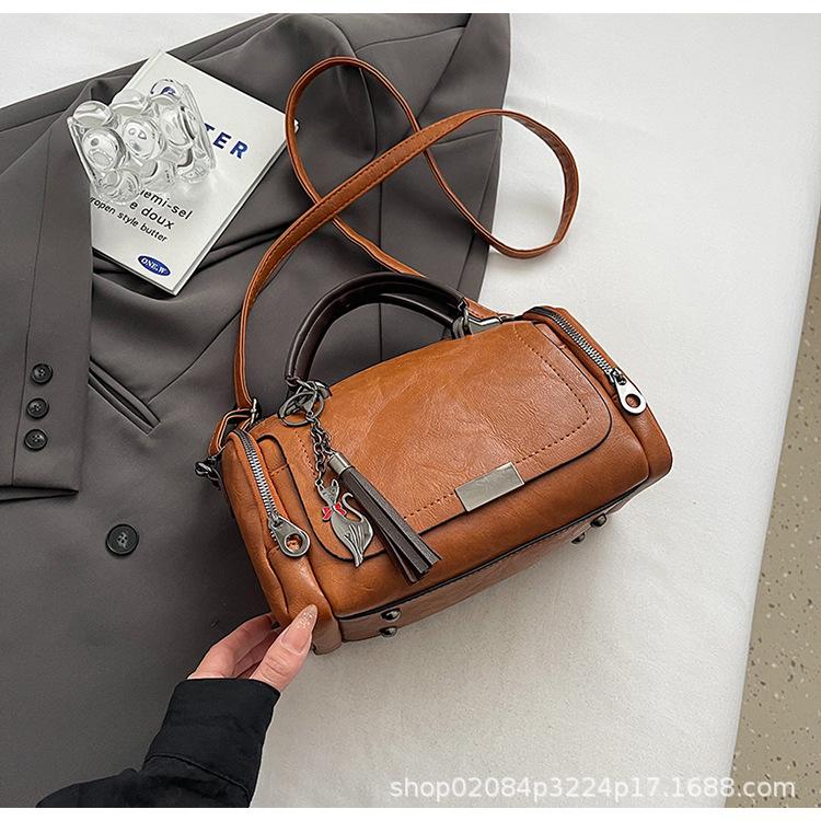 2025 New Retro Texture Fringed Design Solid Color Splicing Women's Oblique Span Bag Pillow Bag Shoulder Bag