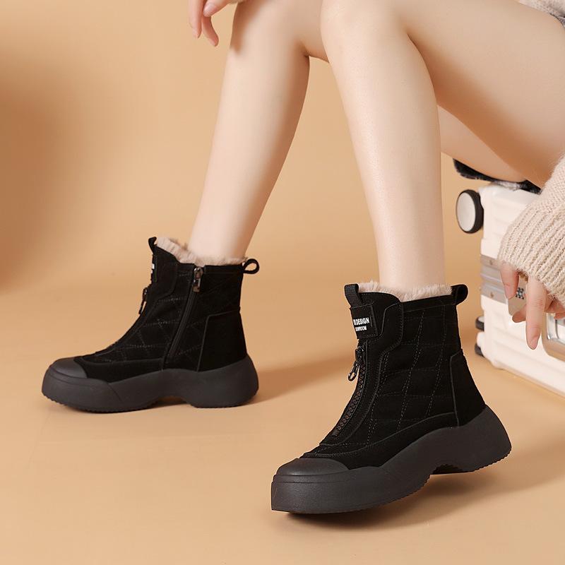 Snow boots women's new winter high-top velvet thickened large cotton shoes warm outer wear non-slip boots one piece 2025