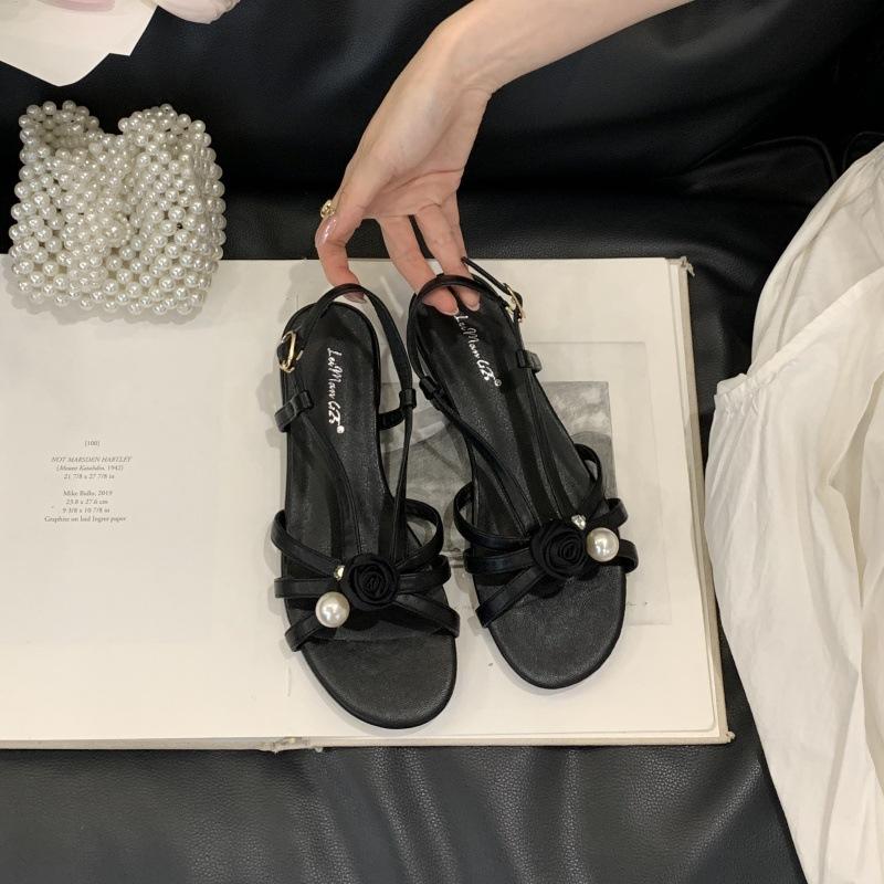 2025 summer new empty-toed girl flower sandals pearl diamond thick heel Roman fashion shoes