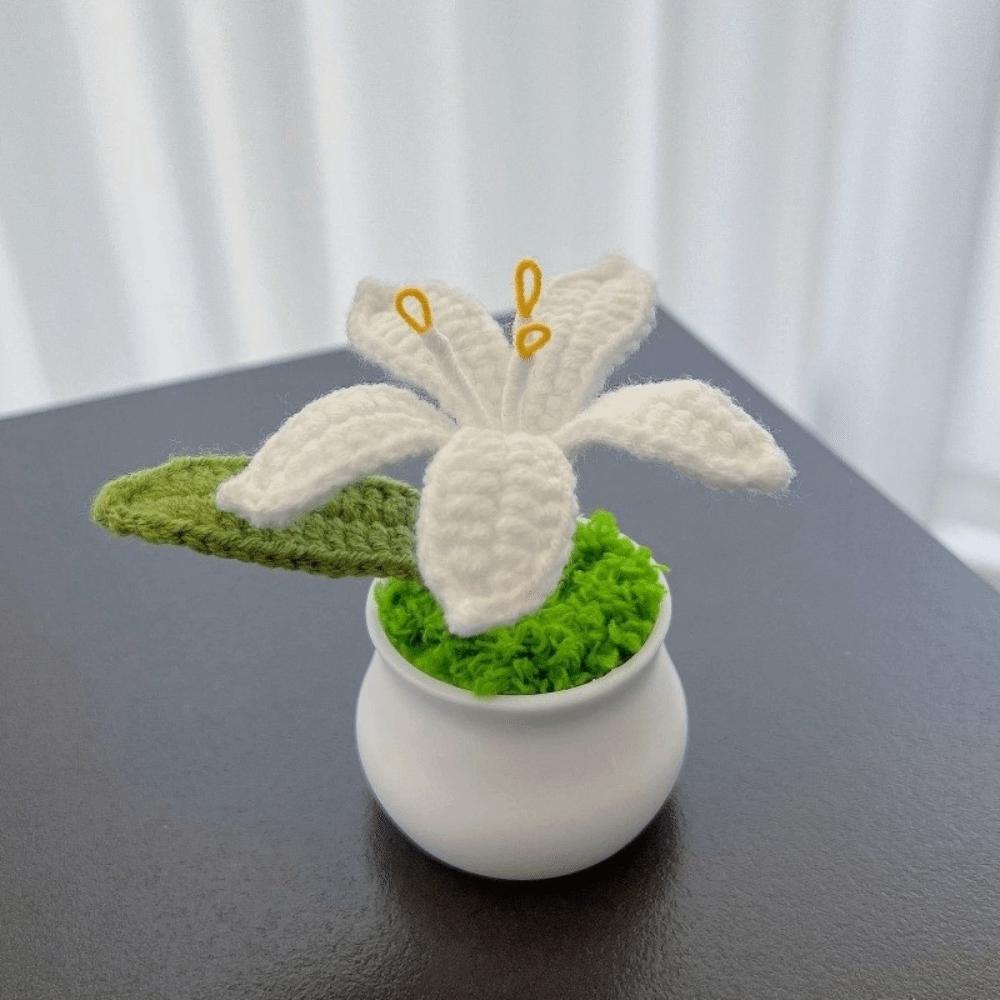 Artificial Knitted Lily Flower Crochet Potted Plants with Pot Handmade Crochet Flowers Mini Hand Woven Plant Table Decor