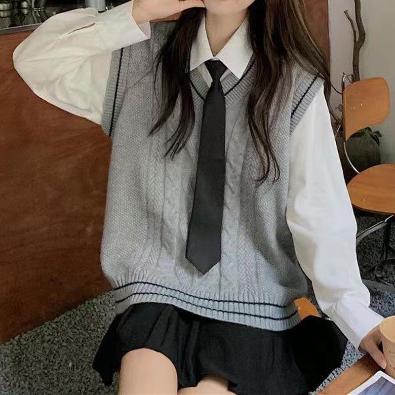 Women's Loose V-Neck Knitted Vest - Japanese Lazy Style, Age-Reducing Sleeveless Sweater for JK Uniforms