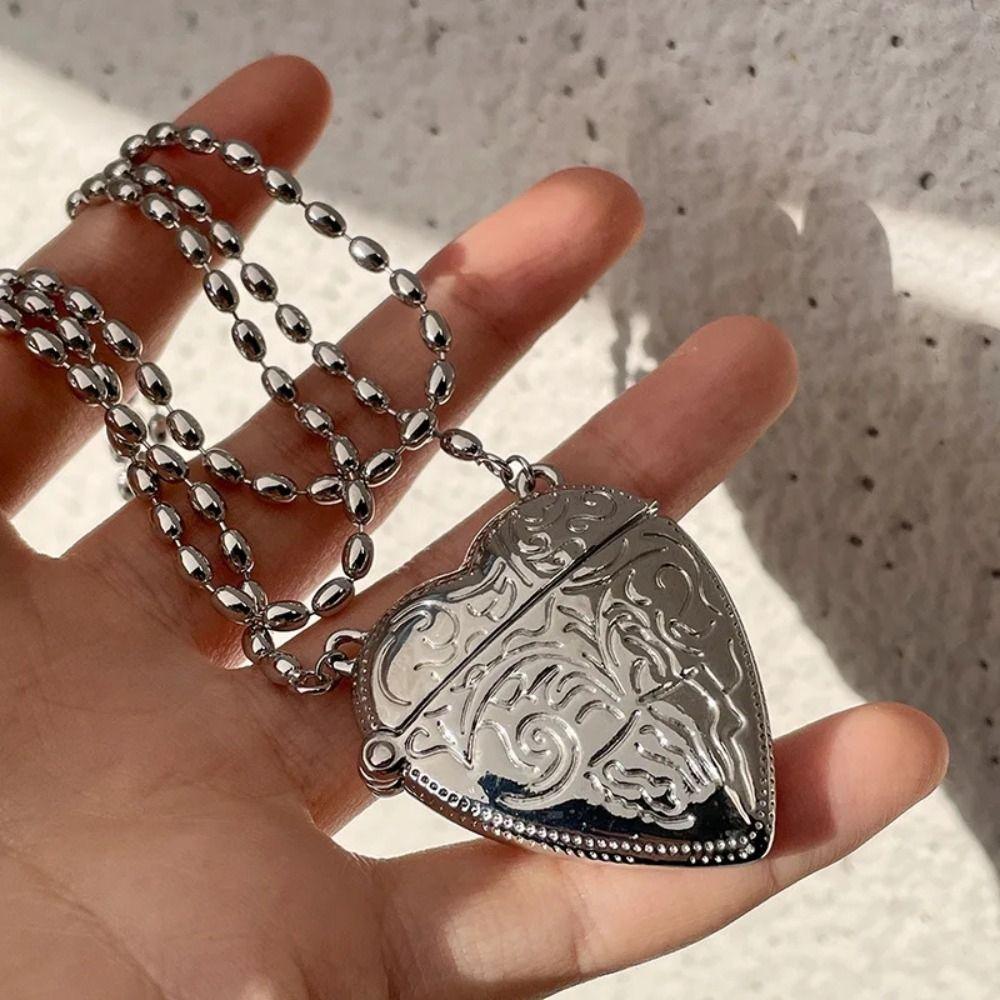 Openable Heart Locket Necklace Photo Pendant Photo Box Pendant Carved Heart Necklace Women Girls