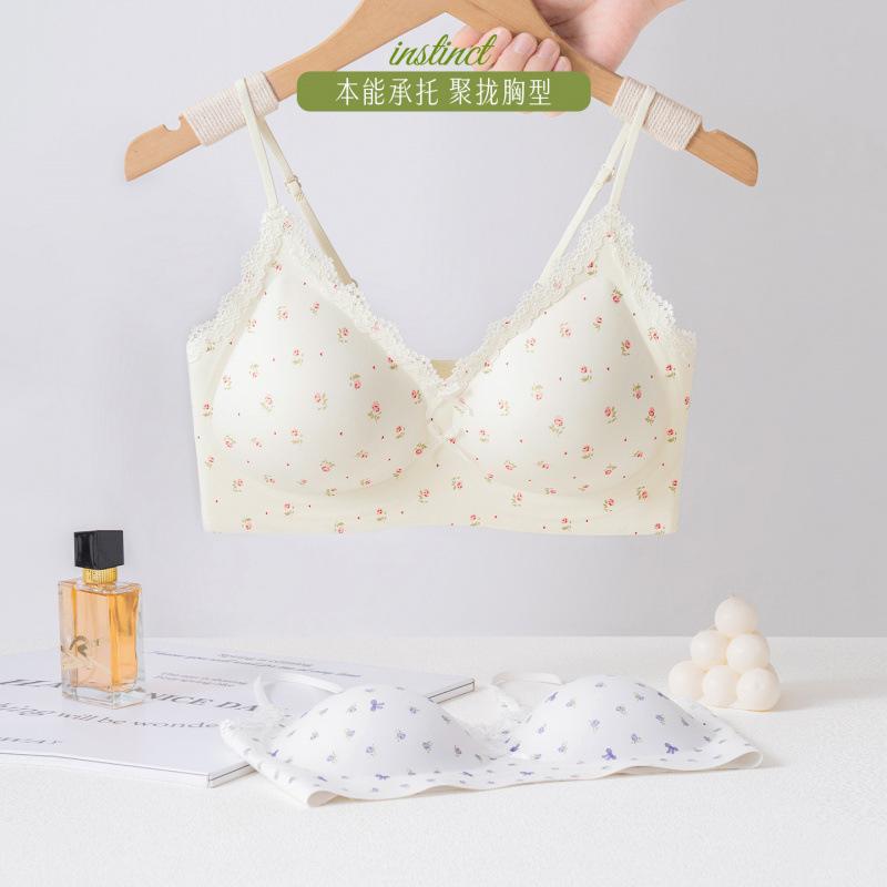 Traceless steel ring polka dot nude underwear women's soft support breathable collection of secondary breasts small chest gathering vest bra cover