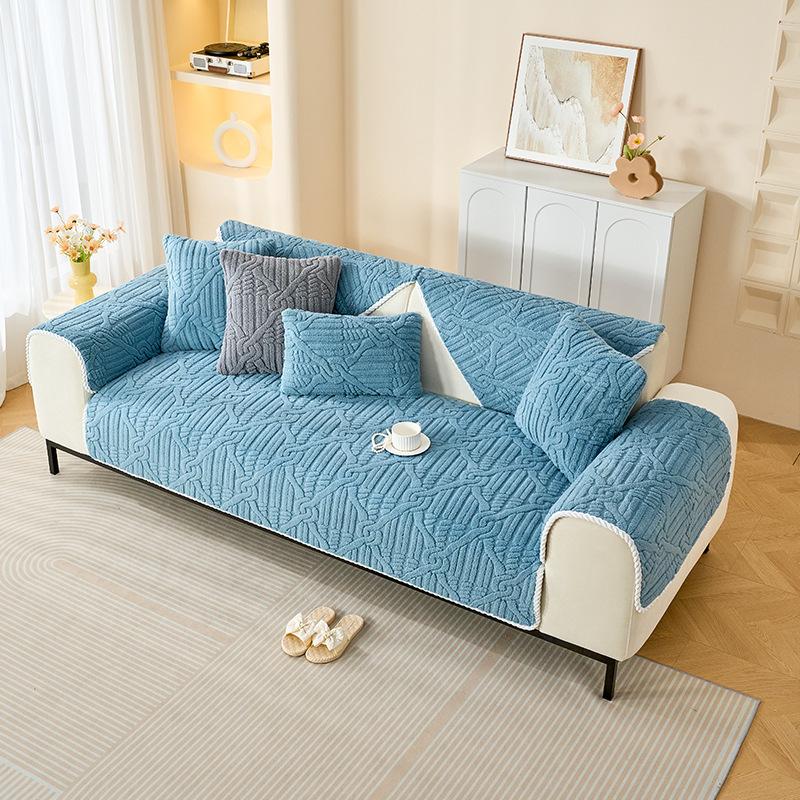 

Winter Luxury Sofa Cushion Cover Non Slip Stylish Sofa Throw Premium Quality Sofa Protector Home Decor 70 x 70cm