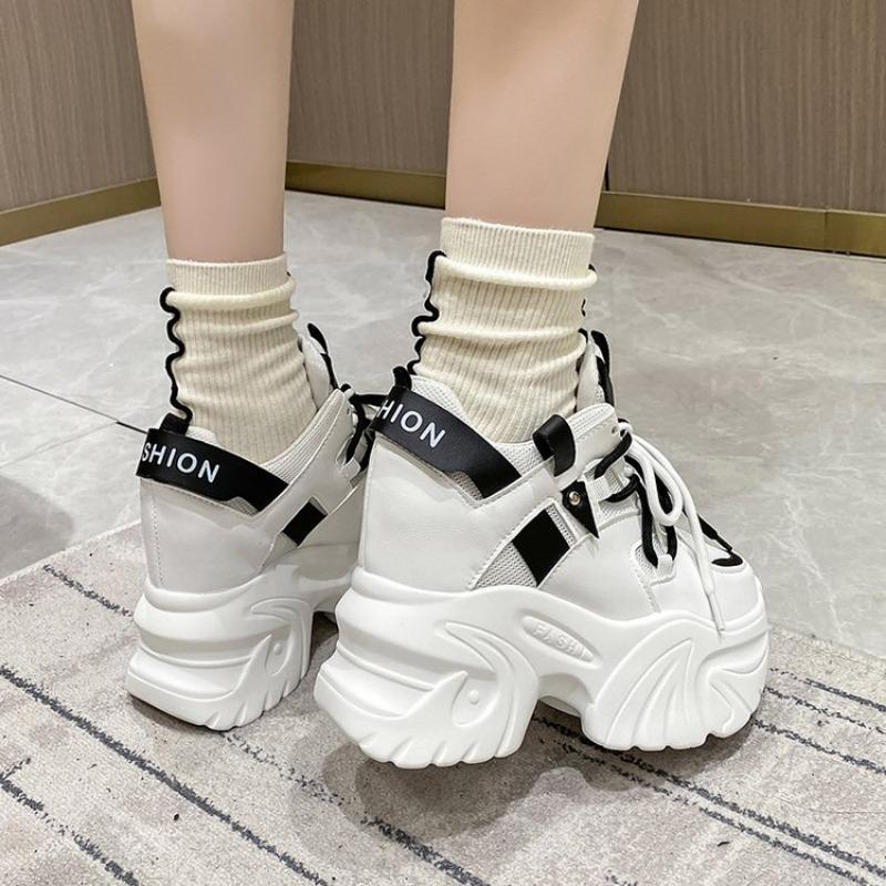Fashion Luxury Sneakers Women Lace Up Round Toe Flat Casual Shoes work Mesh Hollow Outs jogging Shoes Outdoor Sports Shoes Woman