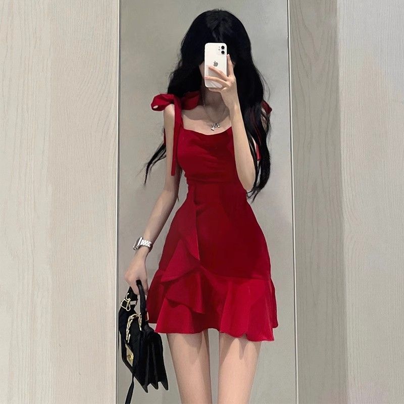 Pure desire style Spice girl red suspender dress women's summer new design sense niche temperament waist and thin short skirt