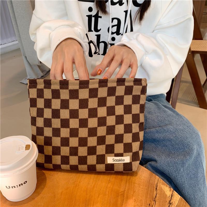 Korean-Style Plaid Corduroy Makeup Bag - Large Capacity, Portable Toiletry Storage