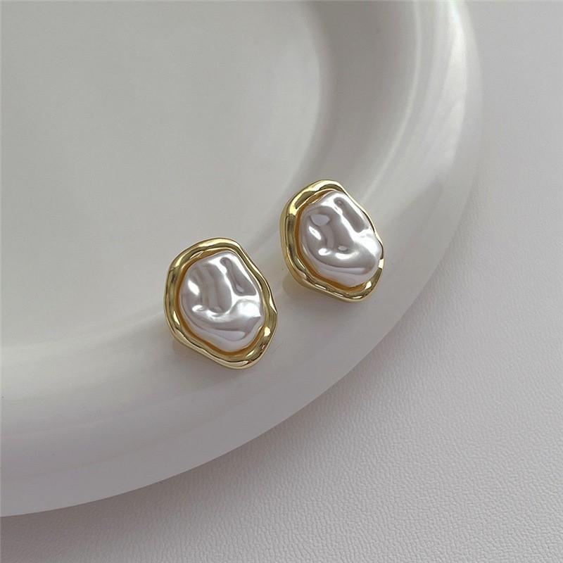 Fashion Asymmetrical Geometric Shape Faux Pearl Stud Earrings for Women Simple Sweet Earring Daily Wear Party Jewelry Gifts