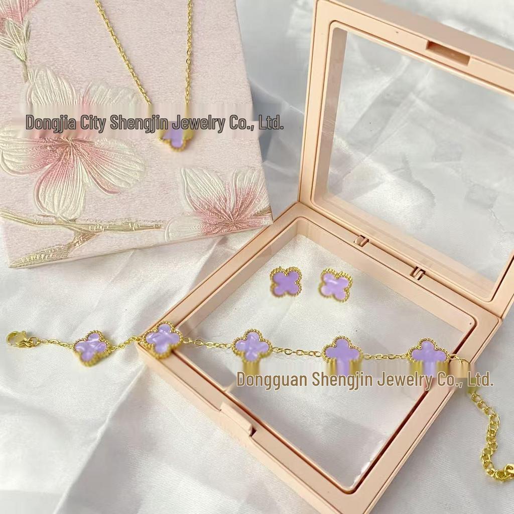 Double-Sided 18K Gold Mother-of-Pearl Four-Leaf Clover Necklace