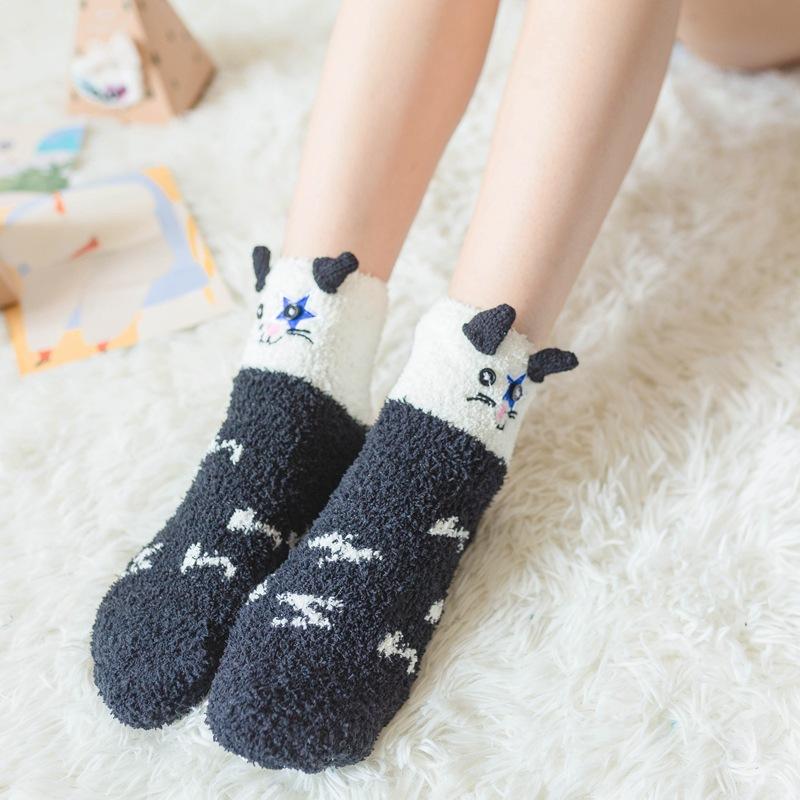 Winter Explosion Coral Fleece Women'S Socks Three-Dimensional Cartoon Terry Socks, Thickened Christmas Socks, Japanese Floor Socks