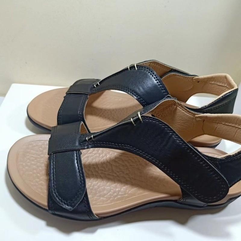 

Летние вязаные сандалии, новые пляжные туфли с открытым носком на танкетке и вырезом, модные повседневные женские сандалии на липучке из искусственной кожи, уличные женские римские сандалии