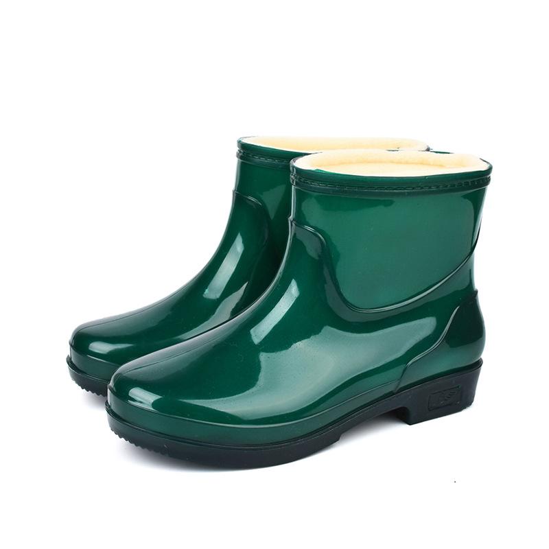 Fashion and leisure women's short water shoes rain shoes women's winter warm rain boots non-slip and wear-resistant kitchen velvet rubber shoes
