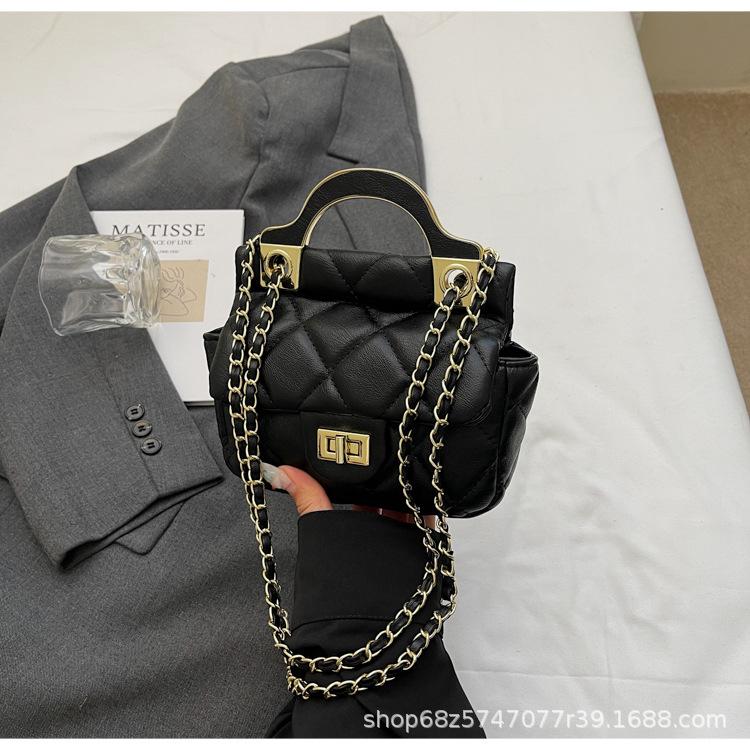 Popular 2025 New Versatile Bag Women's Rhombus Chain Bag Xiaoxiangfeng Crossbody Bag Underarm Bag Mobile Phone Bag