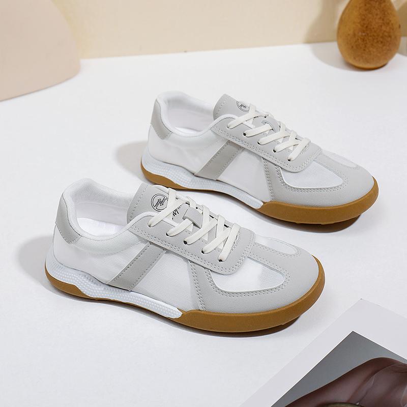 Women Comfortable Casual Shoes Soft Leather White Shoes Summer 204 New Lace Up Flat Casual Sports Shoes Women Running Shoes