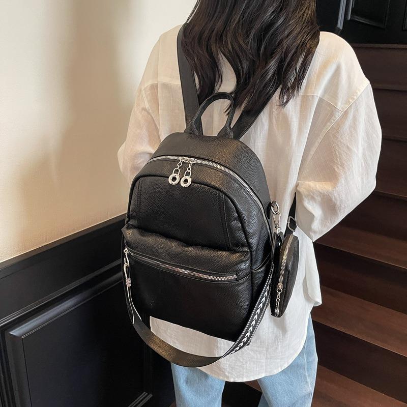 

Backpack women s new fashion high-end handbag student schoolbag casual light travel backpack чорний