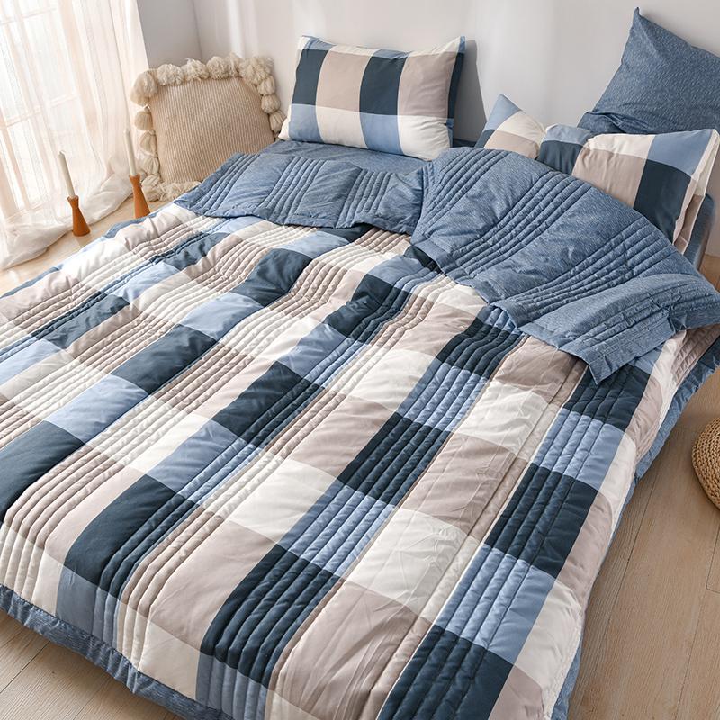 Flowers Printed Summer Quilted Quilt Floral Style Lightweight Air-conditioning Thin Comforter Soft Breathable Blanket Washable