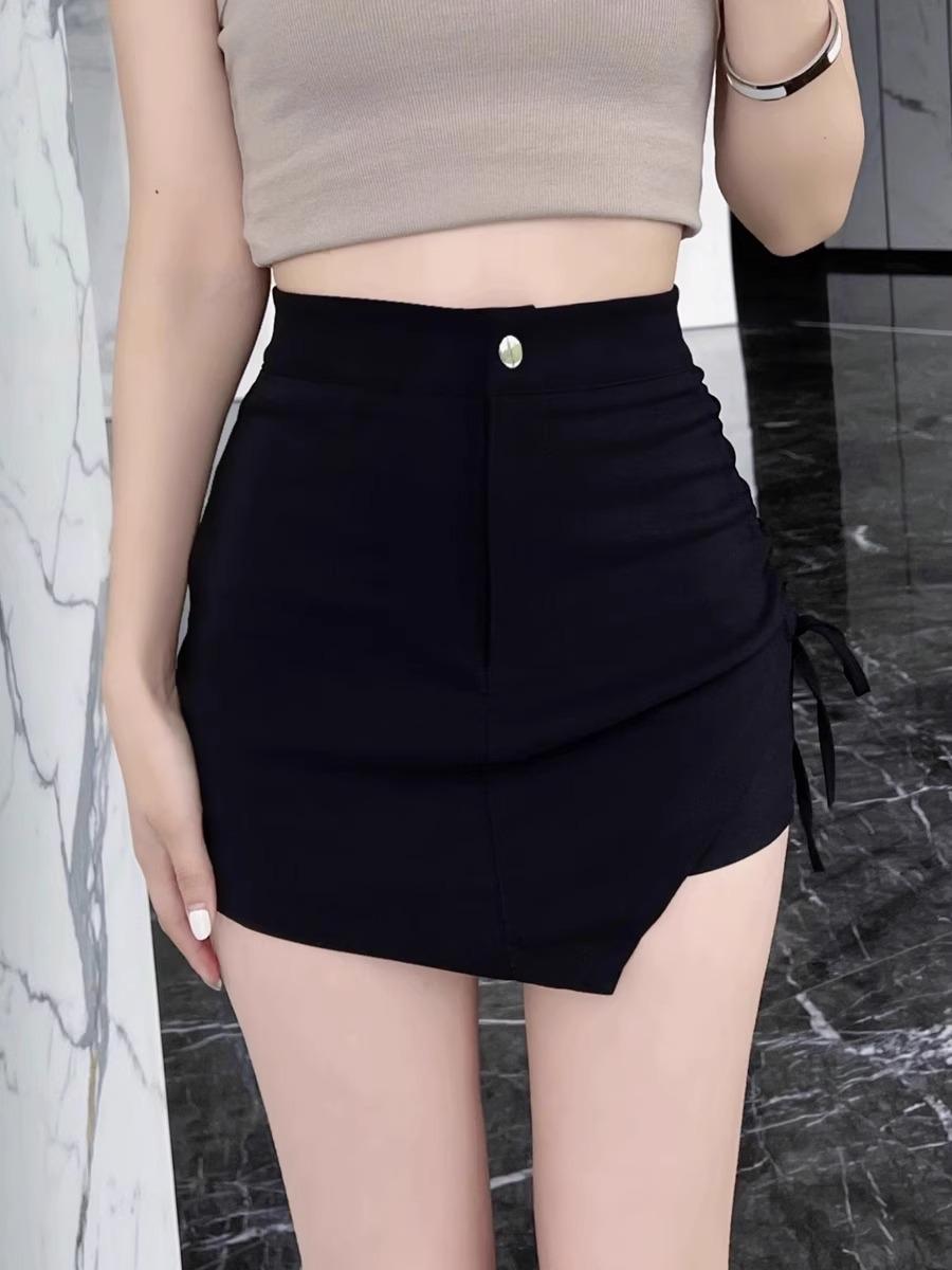 

Весна 2024 г. Женские черные брюки-юбки А-силуэта с высокой талией и складками - облегающий крой в корейском стиле L