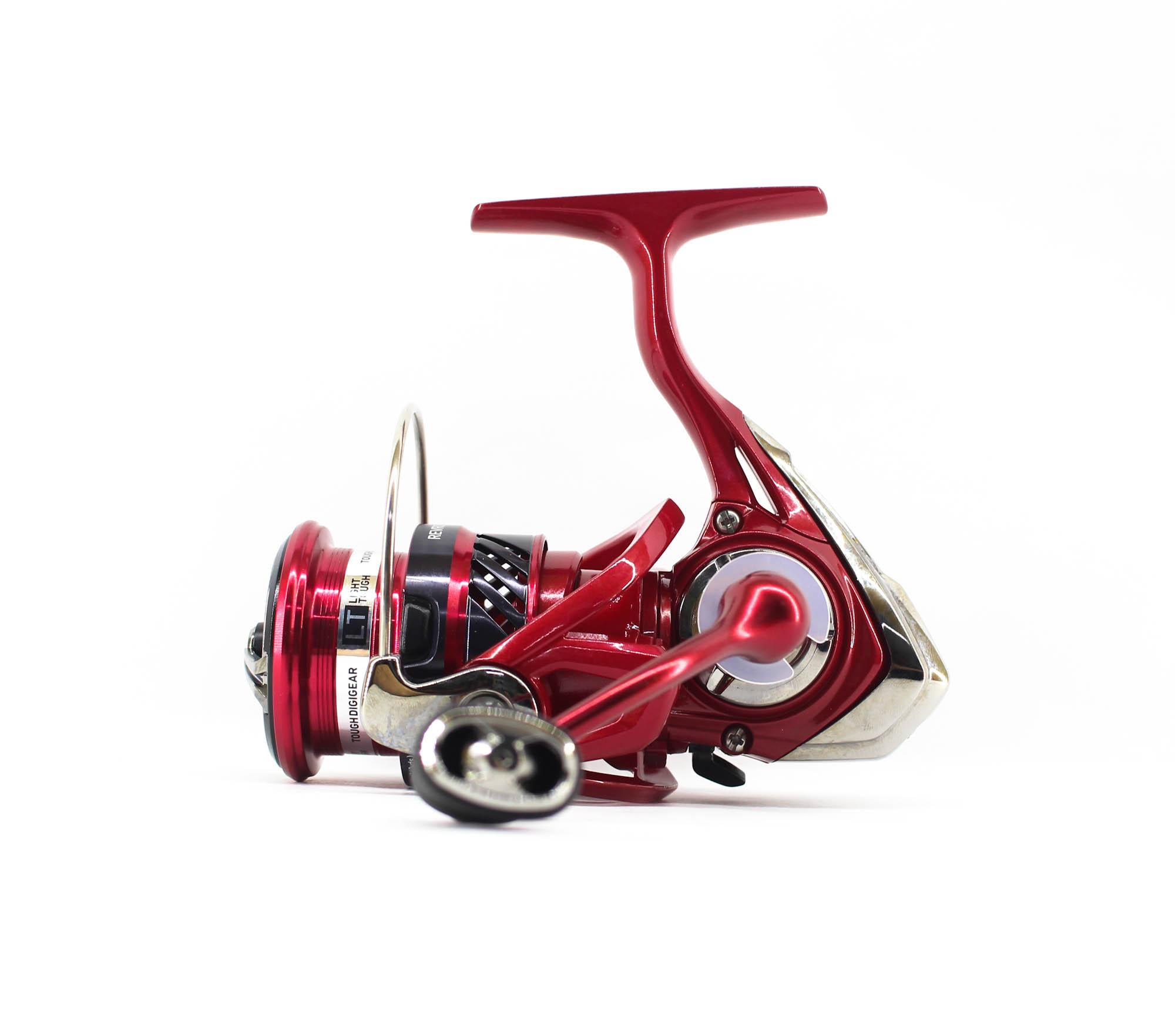 

Катушка Daiwa спиннинговая 19 оборотов RR LT 2500-XH (7072)