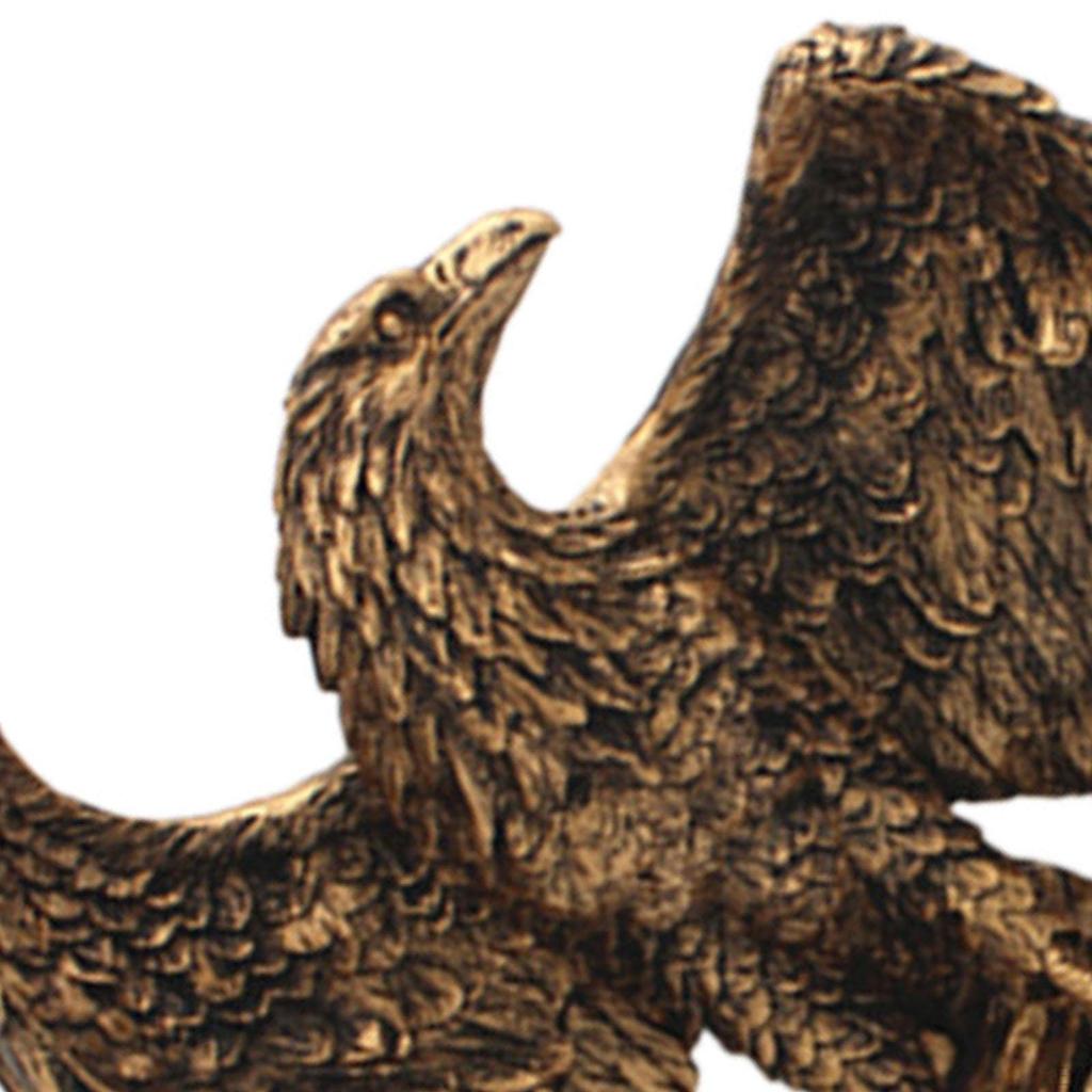 Eagle Figurine Animal Sculpture Artwork Bird Statue Resin Home Decor for Dining Room Office
