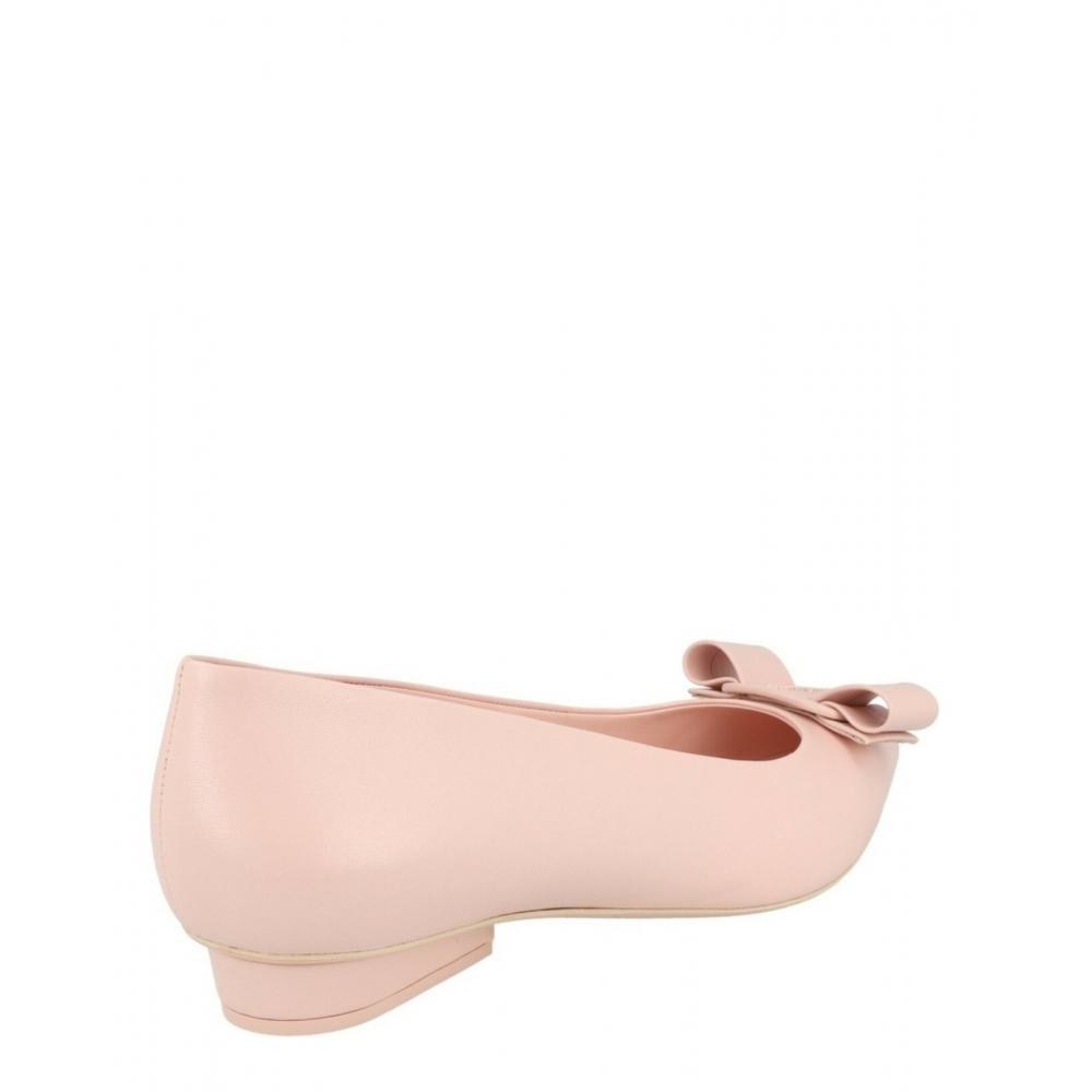 Salvatore Ferragamo Viva Bow Flats   Narrow Width Light Pink