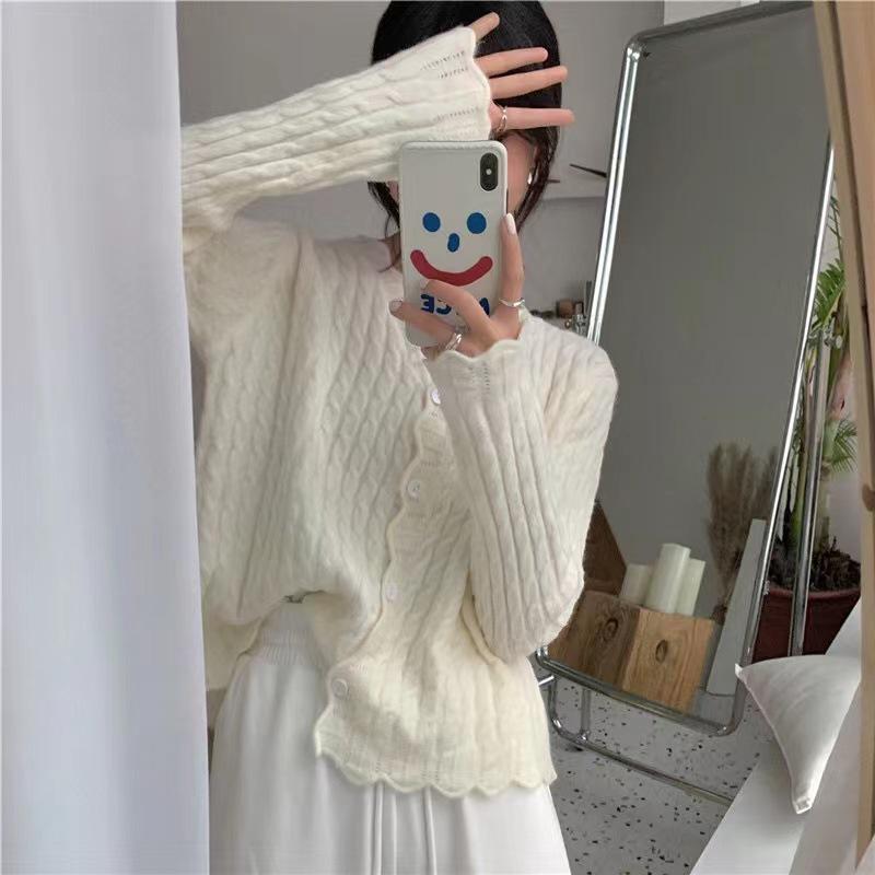 Women's Loose Cashmere Wool Cable Knit Cardigan Sweater with Round Neck