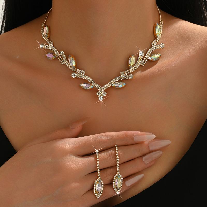 Leaf Flowing Fringe Necklace - Luxury Court Style Choker - New Retro Elegant Accessories Set for Women