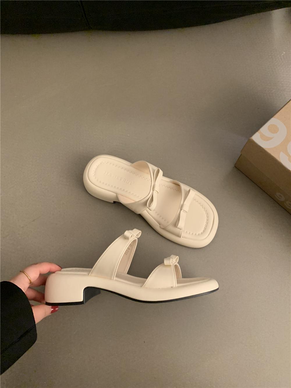 

Thick-heeled slippers French bow sandals seaside sandals women s shoes beach shoes spring and summer white one-word shoes 40